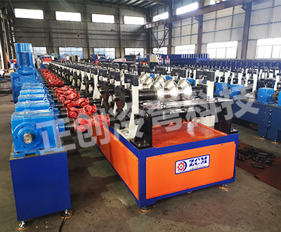 三波護(hù)欄板生產(chǎn)線(xiàn)